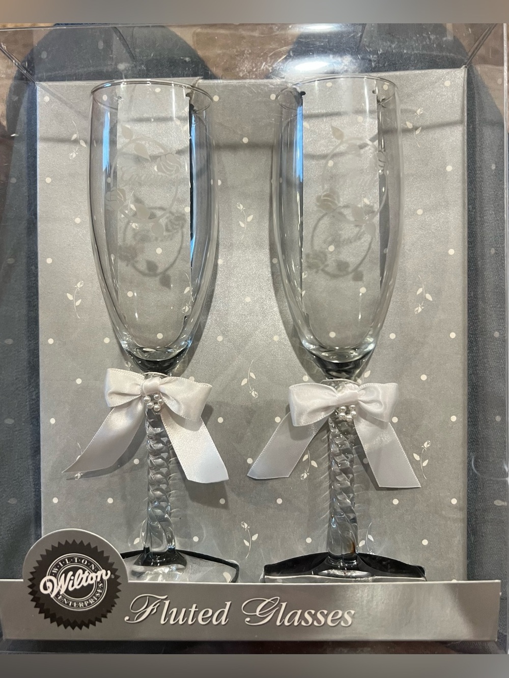 Wilton Bride and Groom Fluted Champagne Glasses Loving Traditions Wedding Toast